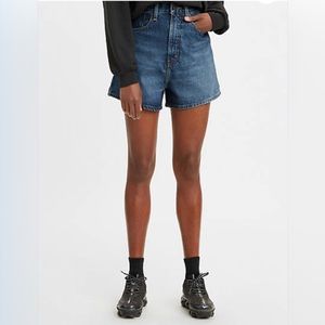 Levi’s High loose shorts